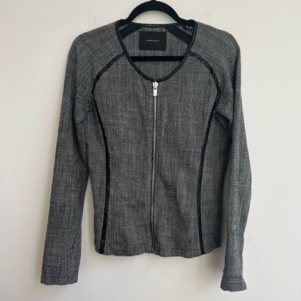 Maison Scotch Black & White Boucle Zipper Roundneck Long Sleeve Straight Hem Swe